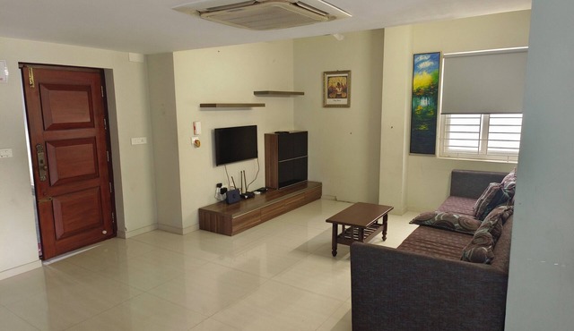 Bright 2Bhk Apartment in Prime Area ideal for familes