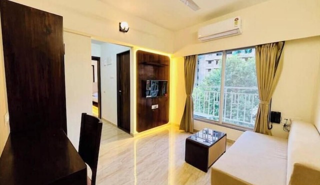 Bright & Airy Twin Bed Apartment THE BNB STAY in Mumbai