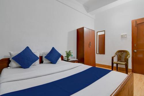 Brill Rooms Near City Centre Metro Station