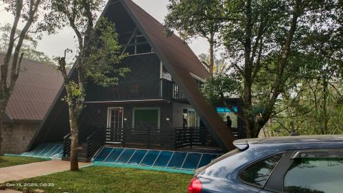 Budget Home for Family near Munnar