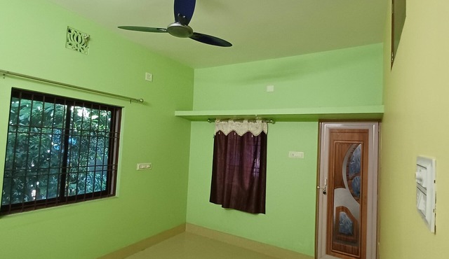 Budget stay by a serene lake,enjoy nature’s charm just steps away.All amenities.