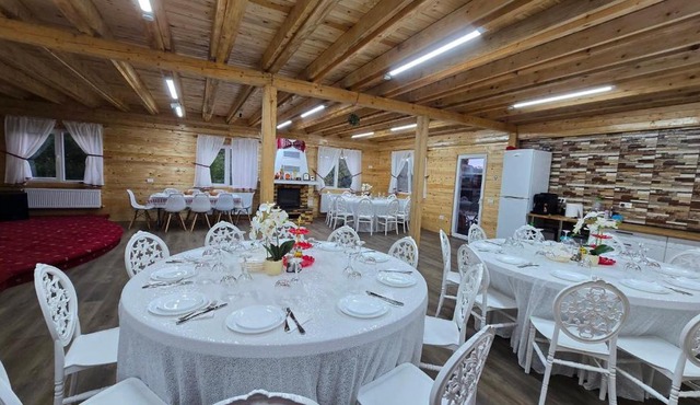 Cabana Cucului - În vârf pe deal Rediu,Iasi