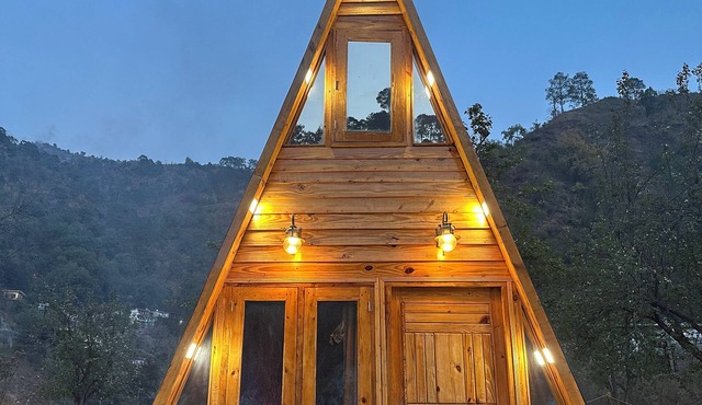 Cabana Riverside Resort - Kainchi Dham