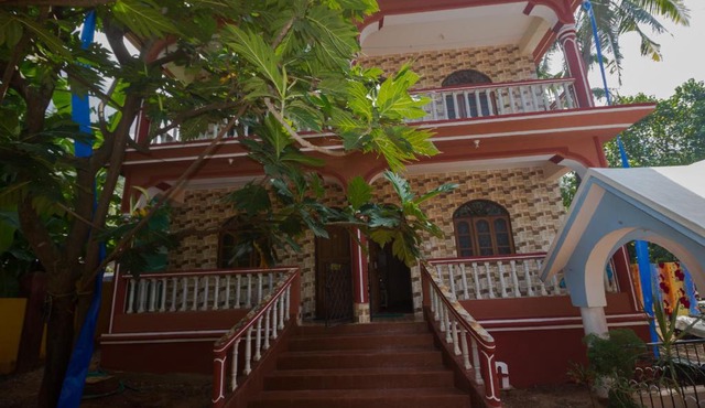 Calagunte inn 1 bhk Apartment with kitchen 1 minet walk distance beach