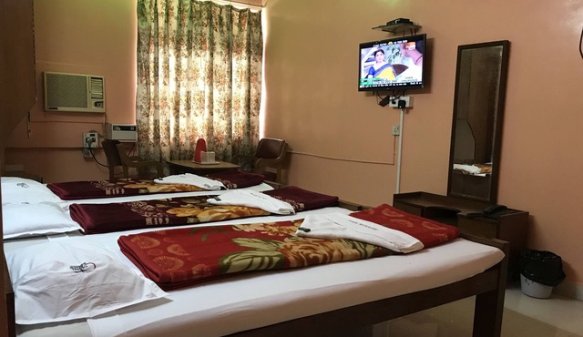 Campal Beach Resort in Panaji