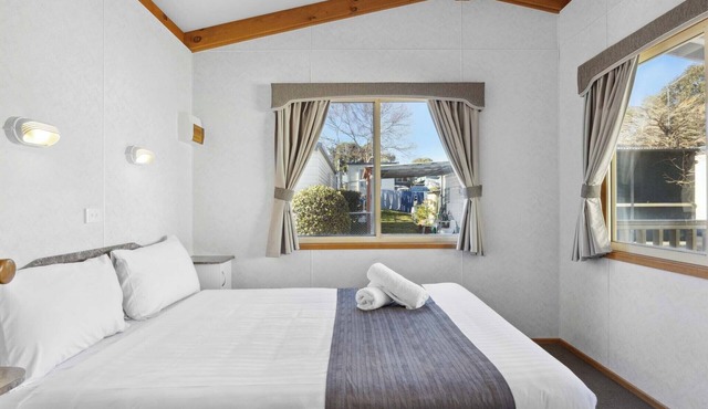 Canberra Holiday Village