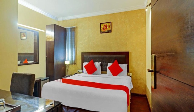 Capital O Hotel Svr Near Nexus Hyderabad
