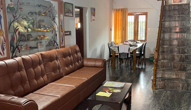 Captivating 7-Bed Villa in Kottapuram