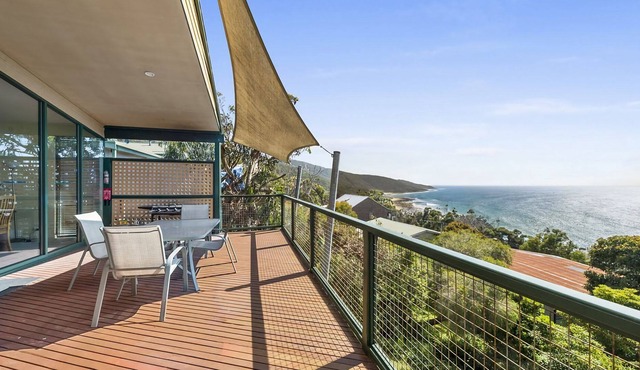 Cara - stunning coastal and sea views! in Kennett River