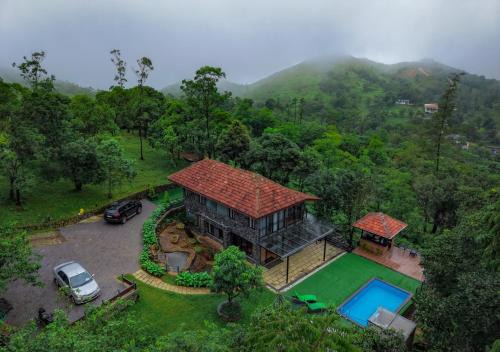 Cardamom Pod by VOYE HOMES