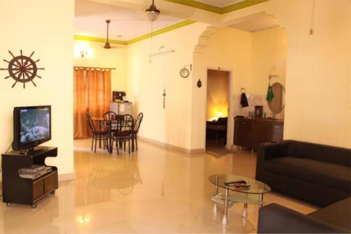 Casa Airport Chennai 2BHK 4BED Flat with CarPark