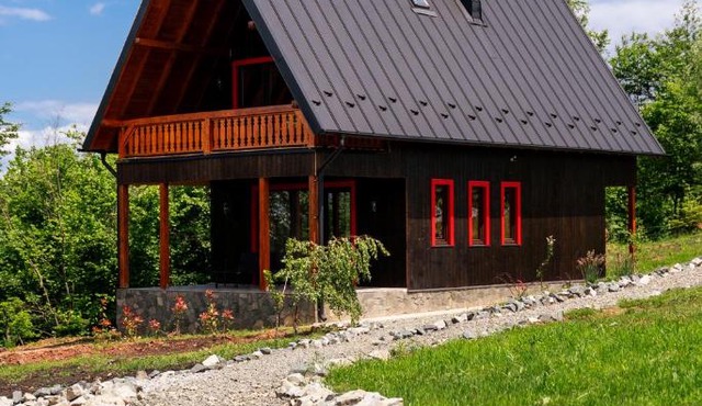 Casa Colt de Liniste in Calatele