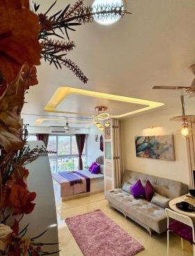 Casa Enchante - Mountain View a Luxe Studio Apt