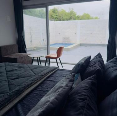 Casa Oceanus - Pool View Room - Ganpatipule