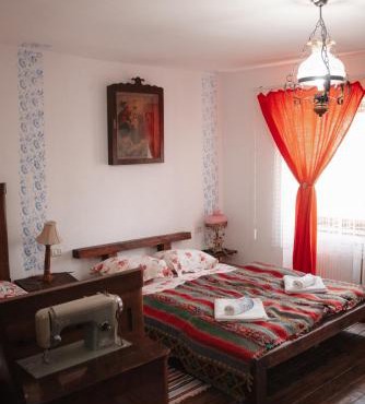 Casa pe Valea Hartibaciului(Bărcuț)
