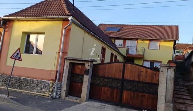 Casa Ruja in Ocna Sibiului