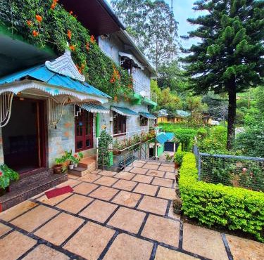 Casalinda munnar by Foxinroom