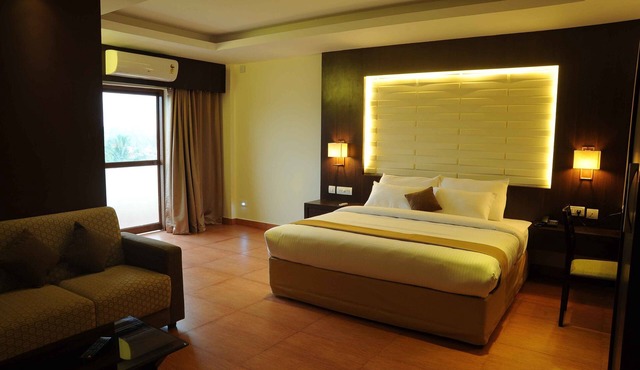 Castle International Premium Hotel in Somvarpet