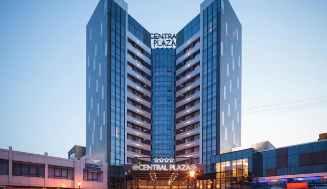 Central Plaza Hotel