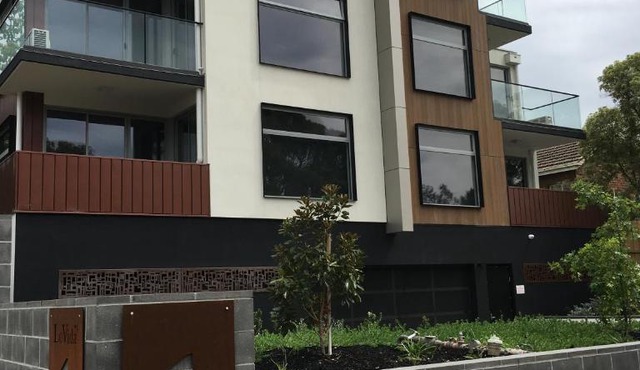 Centrepoint Units Heidelberg in Melbourne