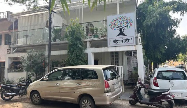 “CHANDRAJYOTI Villa” stay with all amenities.
