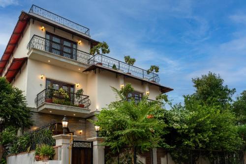 Chanoud House
