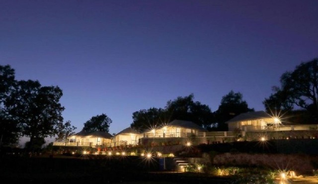Charekh Food & Forest Resort