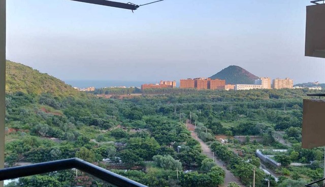 Charming 2-bedroom apartment with AC, WiFi in amazing Visakhapatnam