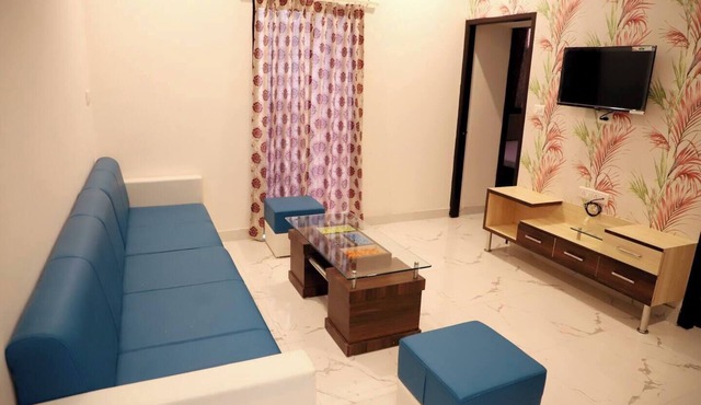 Charming 2-bedroom apartment with WiFi, AC in welcoming Udaipur