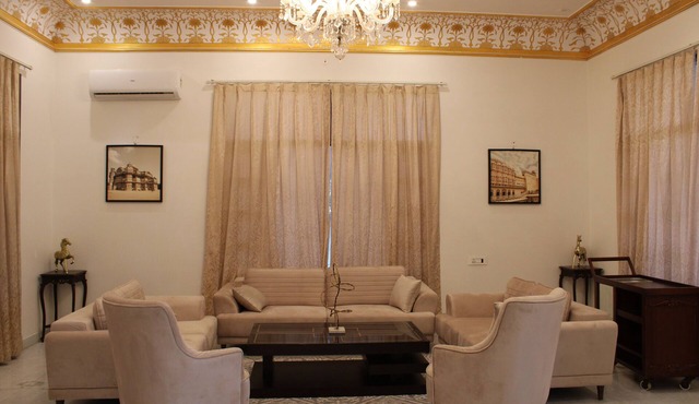 Charming 3-bedroom villa in fabulous Jaipur with AC