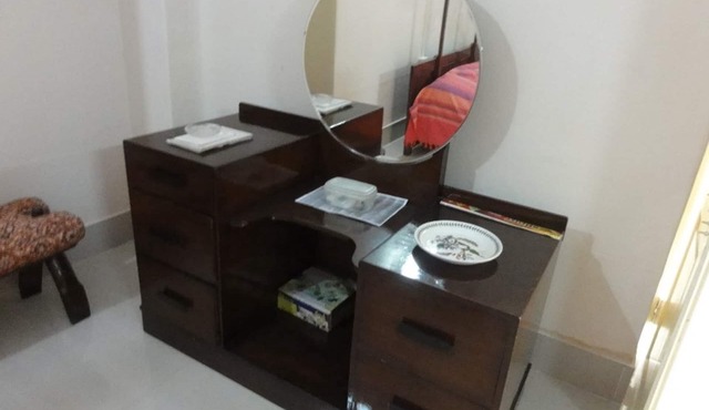 Charming 4 Bedroom House -Close to Gagennath Temple and .5 K from Puri Beac