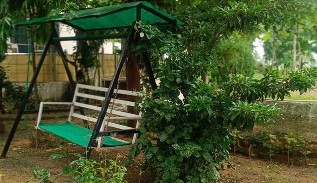 Charming farmhouse in peaceful countryside overlooking Aravalli