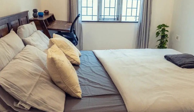 Charming Two Bedroom Apartment with balconies in Downtown Bangalore