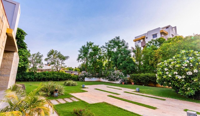 Cherry Villa,Nashik by Ebony Stays | Cosy 4BHK Villa in Nashik with Scenic Views