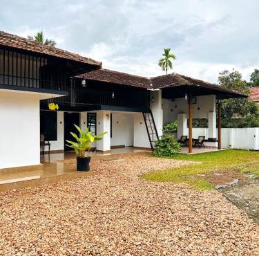 Cherys Bunglow Homestay- Rooms