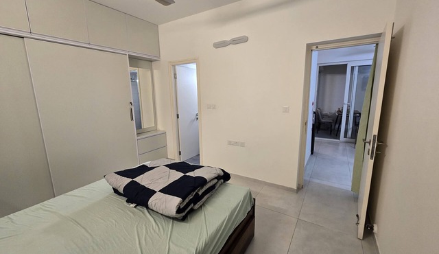 Chic 1-bedroom apartment in awesome Bengaluru with AC shared with the host