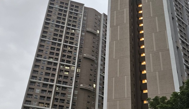 Chic 2-bedroom apartment with fitness room and AC in marvelous GIFT CITY.