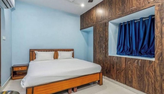 Chic 2-bedroom apartment with AC, WiFi in fabulous Hyderabad