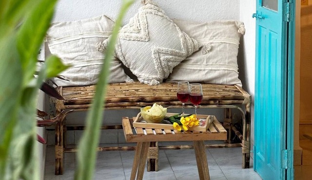 Chic Studio+Pool+2mins-Baga Lanenn