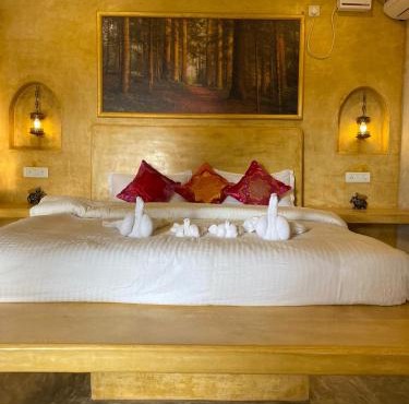 Chique Shanti Resort