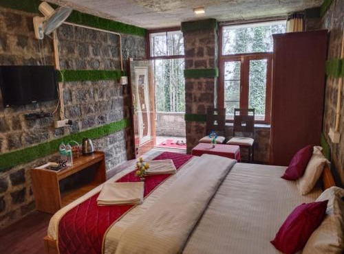 Cholai Resorts & Hotels