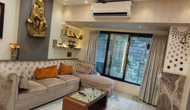 CITY HOMES CRYSTAL APARTMENT