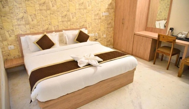 Classic Triple Room - Hotel Ramida Suites At Delhi Airport