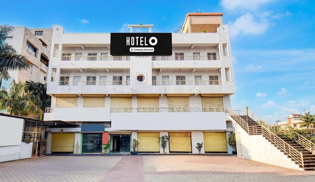 Classic with BalconyHotel Galaxy Inn