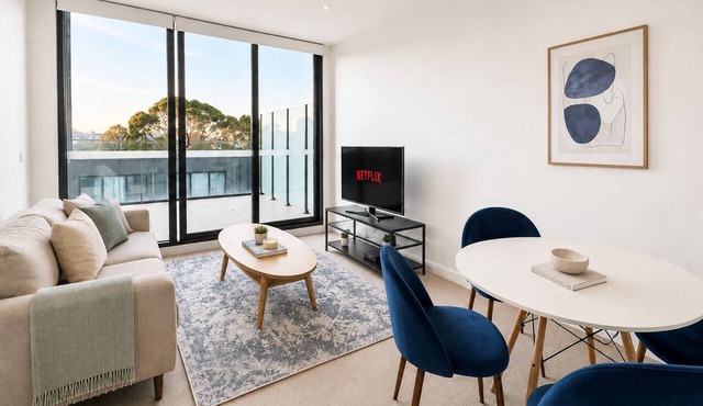 Clayton 2BR1BA Apt Near Monash WIFI Parking in Clayton