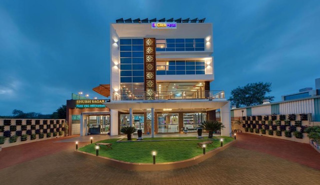 Click Hotel Sagar Plaza Chakan, Pune