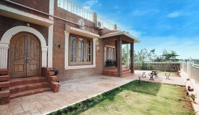 Clifton Villa