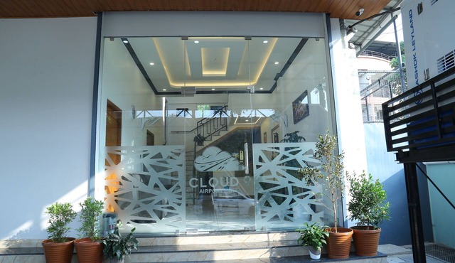 Cloud9 Airport Hotel