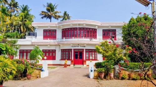 Clouthy Villa
