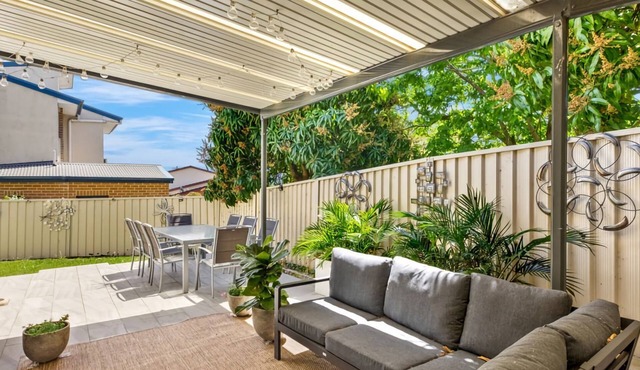 Coastal Comfort BBQ Yard Pet Friendly Stay